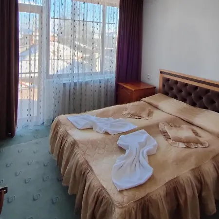 בית הארחה Guest Grachenovi בנסקו