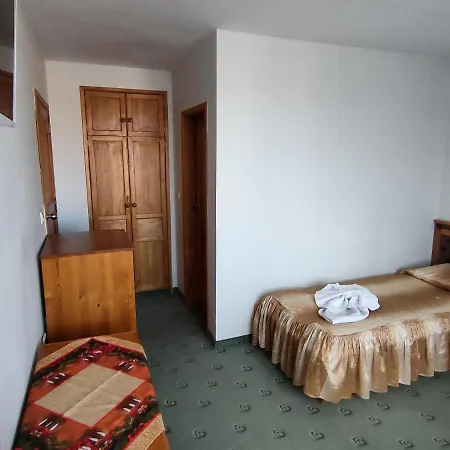 Guest Grachenovi Къща за гости